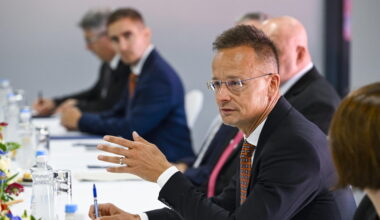 Budapest, altri Paesi Ue comprano petrolio russo in segreto - Ultima ora