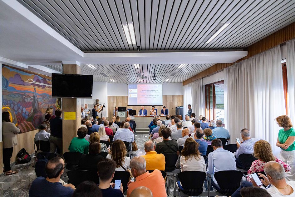 il confronto tra Bundu, Giani e Tomasi • Nove da Firenze
