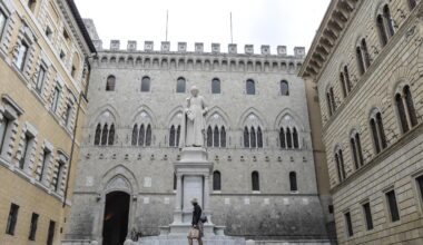 Monte dei Paschi, dal crac alla rinascita: otto anni dopo il salvataggio pubblico torna protagonista con Mediobanca e Generali
