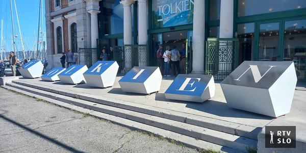 La vita di Tolkien raccontata in una mostra