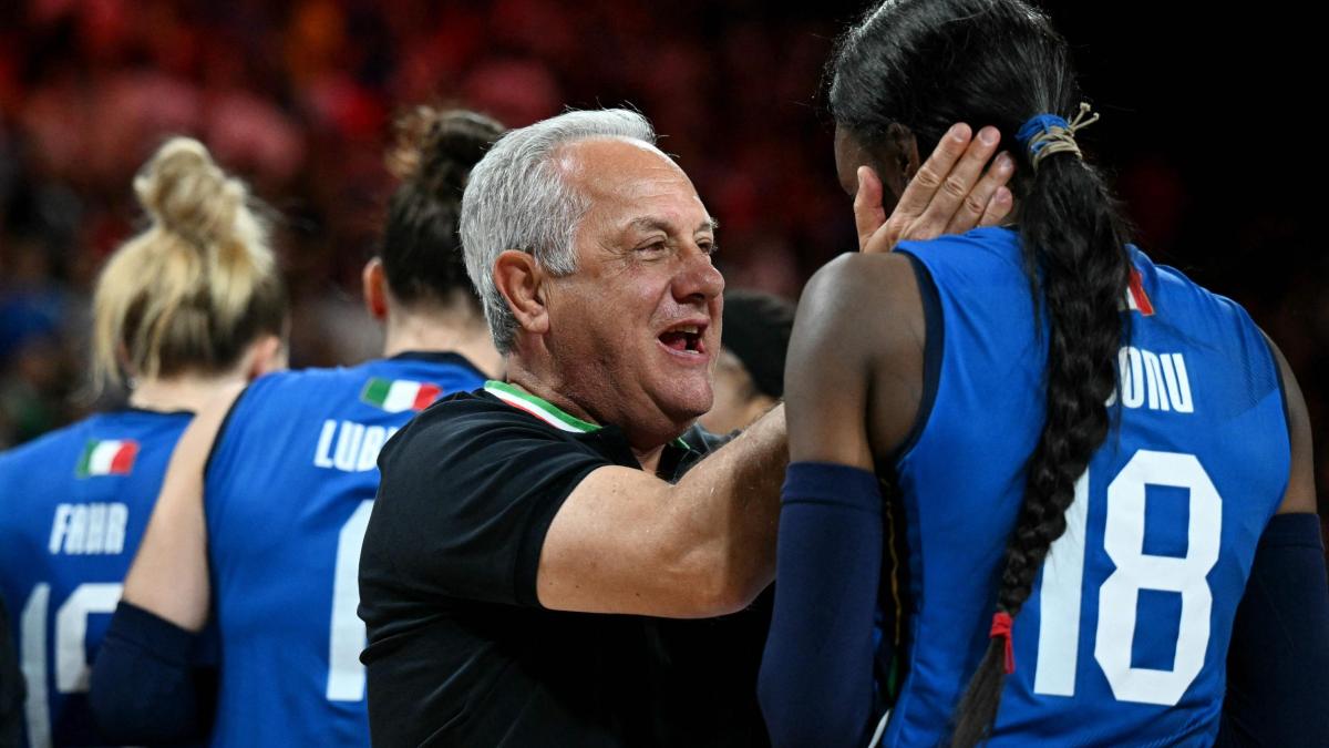 Velasco, le frasi cult da allenatore dell'Italia