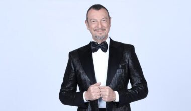 Amadeus compie 63 anni: le origini del nome d'arte, ha recitato nel musical «Grease», 10 segreti