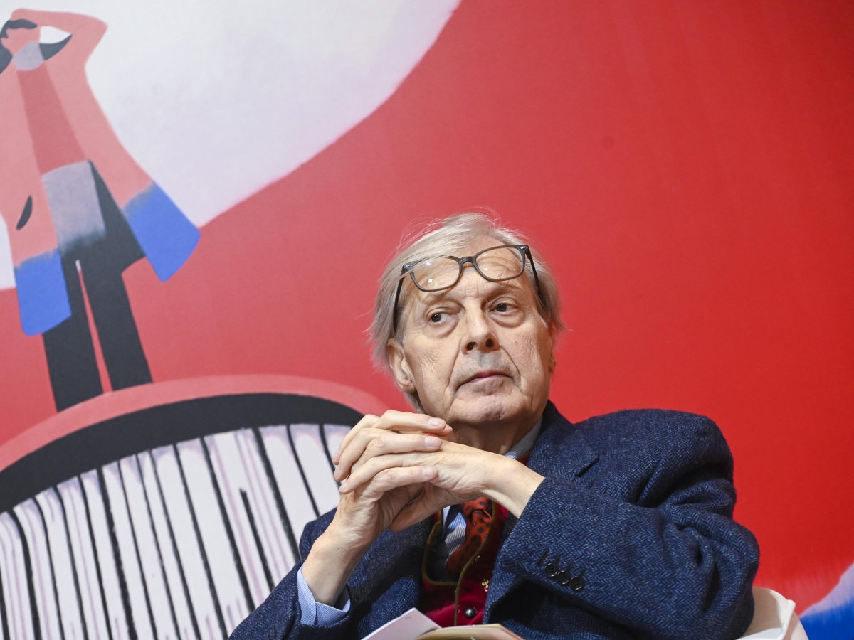 Sgarbi, la figlia Alba difende il padre Vittorio: «Le accuse di mia sorella Evelina sono completamente fuori misura»