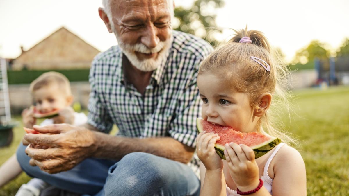 Mangiare sano dalla mezza età: il segreto per invecchiare bene