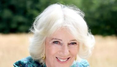 La regina Camilla e l'aggressione sessuale subita da ragazza: «Si liberò con un colpo di tacco»