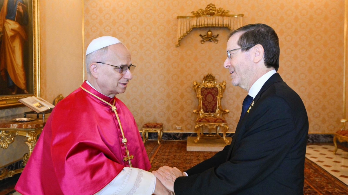 Papa Leone XIV riceve il presidente israeliano Herzog per due ore: «Cessate il fuoco, ostaggi liberi e aiuti per Gaza»