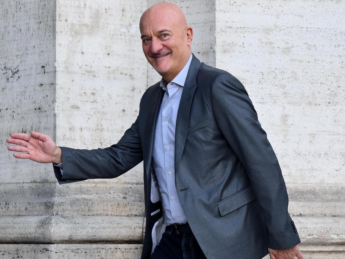 Claudio Bisio: «Avevo rinunciato a Benvenuti al Sud per andare in vacanza con i figli: mi sarei mangiato le mani»