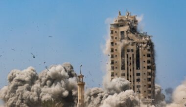 Israele-Hamas, la guerra a Gaza in diretta | I media: «Netanyahu pronto a fermarsi in caso di vero accordo sugli ostaggi» - Corriere della Sera