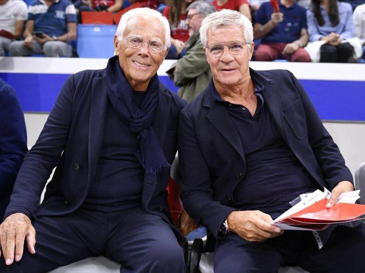 Dell’Orco, il compagno-braccio destro di Armani dall’ombra alla passerella. L’incontro casuale per «colpa» di due cagnolini