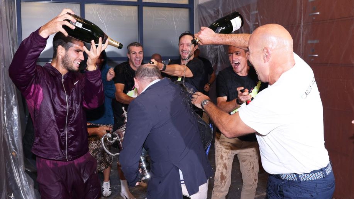 Alcaraz ha uno staff di 10 persone per essere il miglior tennista: chi sono