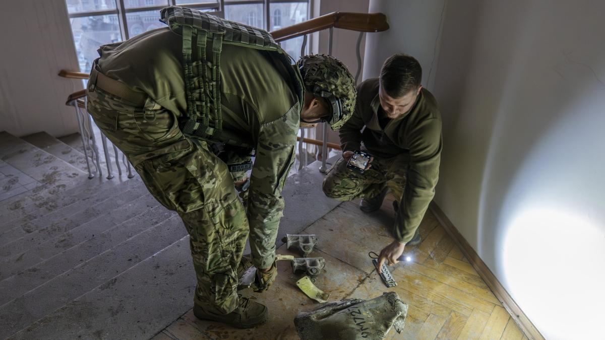 Ucraina - Russia, le notizie sul conflitto in diretta | Ft: il Pentagono rallenta le spedizioni di armi. Kos: «Kiev pronta per l'Ue, il Consiglio apra il capitolo dei negoziati»