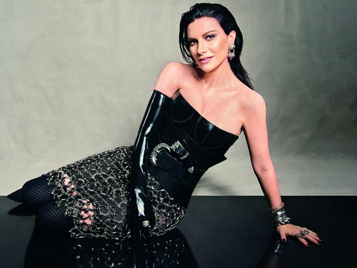 Laura Pausini: «Il palco è l'unico posto in cui non ho paura. Il mio segreto per una vita sana. Grignani? Non mi sono sentita rispettata»