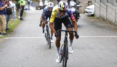Vuelta, vince Bernal su Landa in Galizia. Ancora proteste pro-Pal