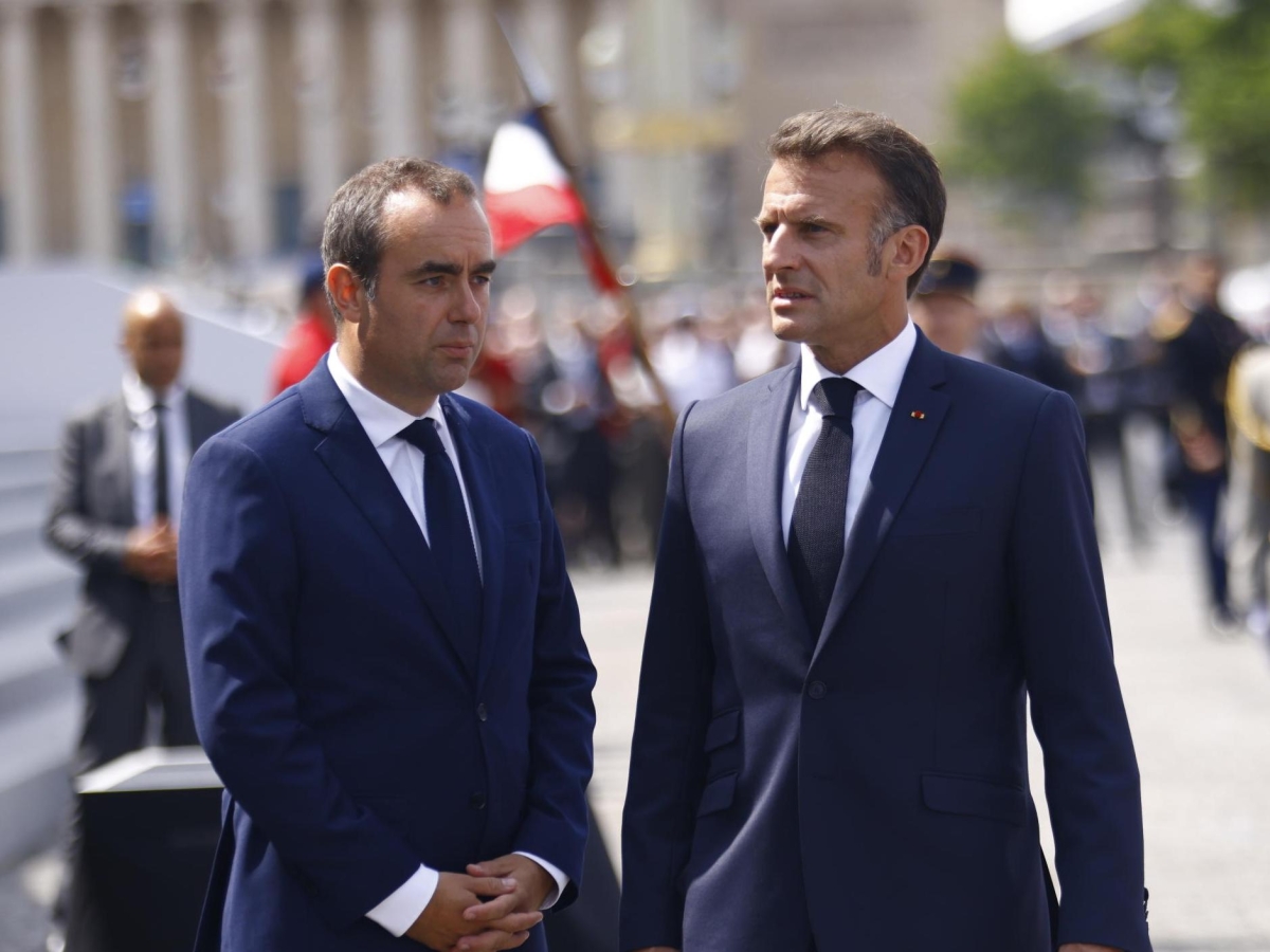 Francia, Macron accelera sul governo: il fedelissimo Lecornu per guidare l'esecutivo