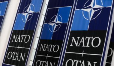 Cosa prevede l'articolo 4 della Nato invocato dal premier polacco Tusk?