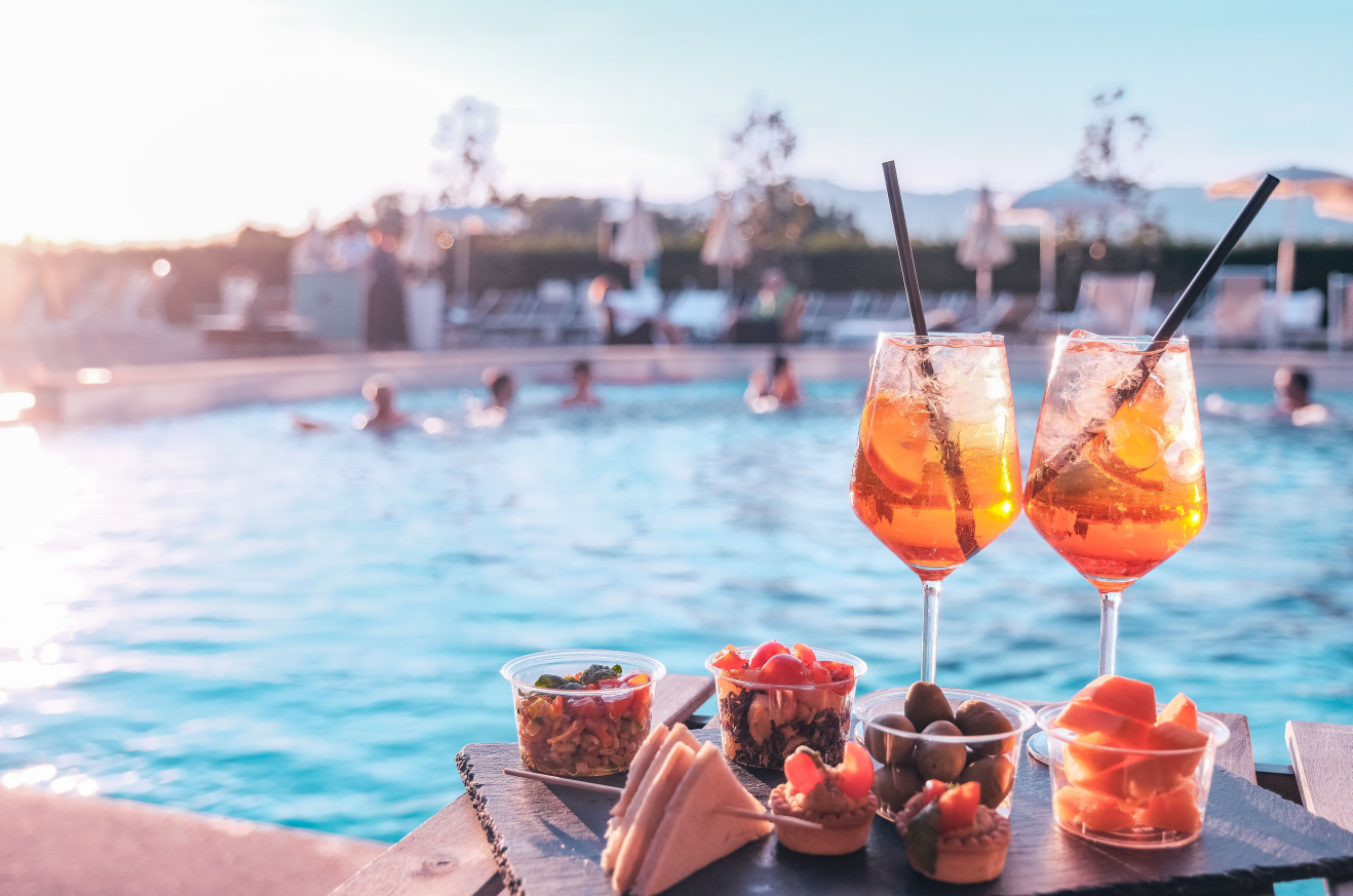 Come superare lo stress da rientro? Con un party in accappatoio a Monticello Brianza, a mezz’ora da Milano