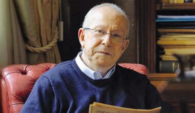 Enrico La Loggia: «Io, tessera numero 6 di Forza Italia e intorno una squadra di fuoriclasse. Per colpa degli alleati e dei processi fallimmo la rivoluzione liberale»