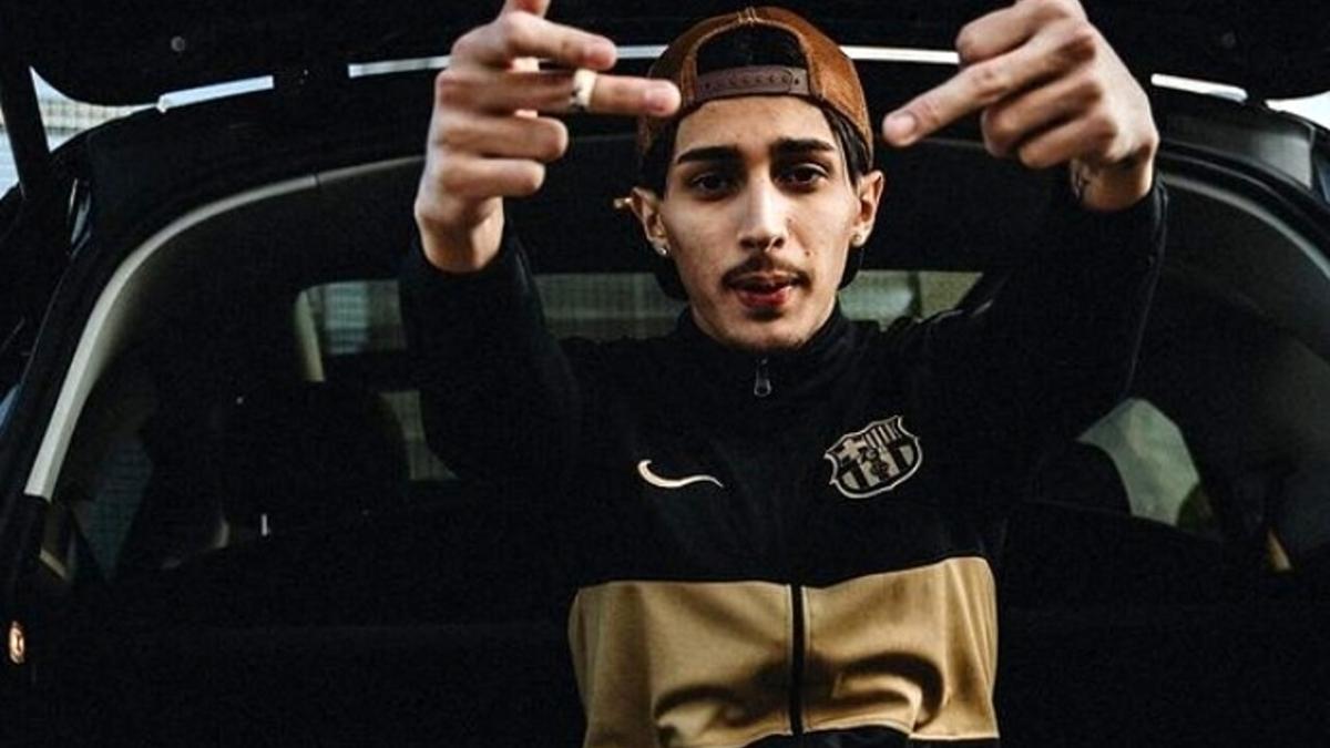 Arrestato il trapper Baby Gang: nei video con Simba La Rue aveva usato un mitra vero e aveva una pistola con matricola abrasa