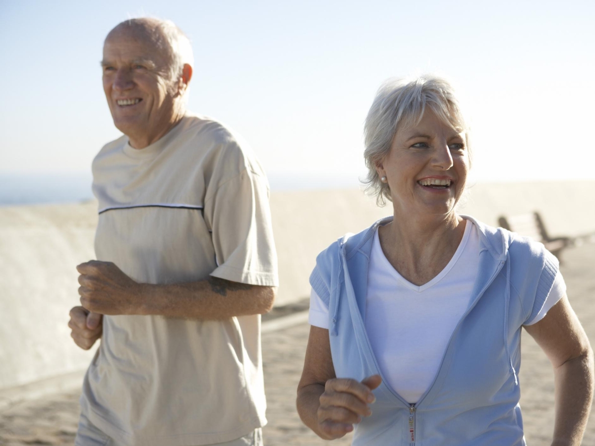 Riabilitazione cardiologica ad hoc: una camminata (al passo giusto), piccole modifiche nella dieta e alleanza con i caregiver