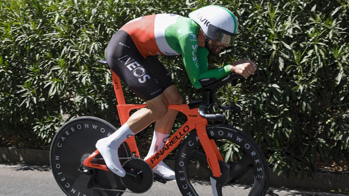 Vuelta, Ganna vince la crono