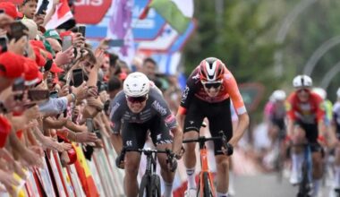Vuelta, Philipsen fa tris in volata