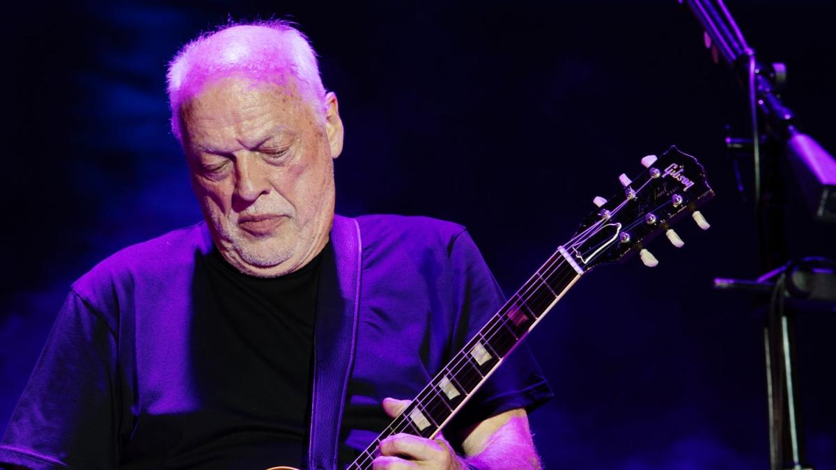 David Gilmour: «Mai più con Roger Waters, però se la reunion dei Pink Floyd la facciamo con l'AI, ci sto»