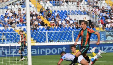 Serie B: Modena-Bari, Juve Stabia-Reggiana, Pescara-Venezia, Padova-Frosinone