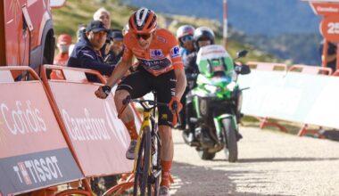 Ciclismo, Vingegaard vince sulla Bola del Mundo e si prende la Vuelta