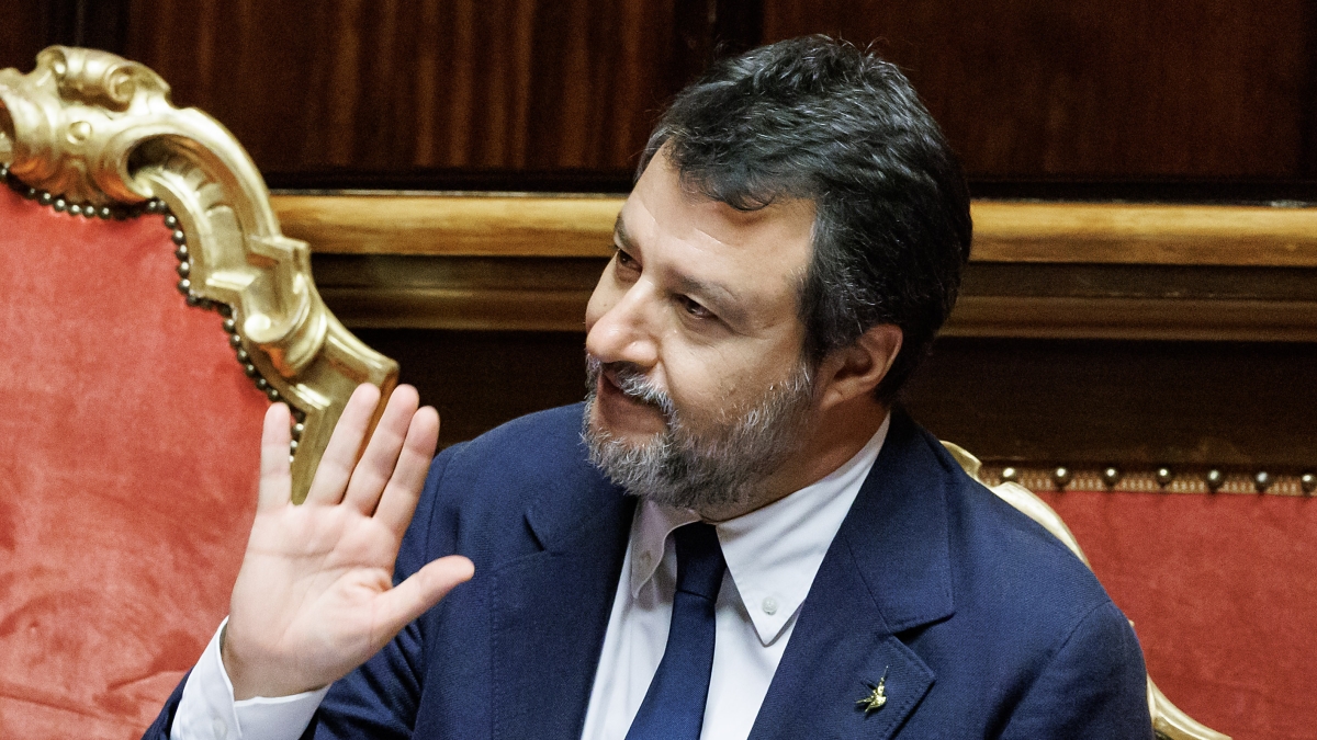 Salvini: «Rivedere le regole dell'Isee, famiglie penalizzate solo perché hanno una casa»