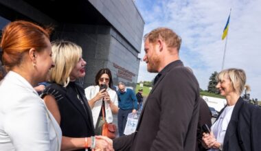 Harry compie 41 anni: «Voglio tornare tante volte a casa a Londra, ma sono felice della vita che ho. La boxe per sfogarmi»