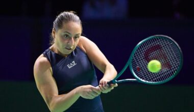 Italia-Ucraina 0-1, la semifinale di Billie Jean King Cup in diretta: Cocciaretto-Kostyuk 2-6; 3-6, l'Italia in crisi si affida a Paolini contro Svitolina