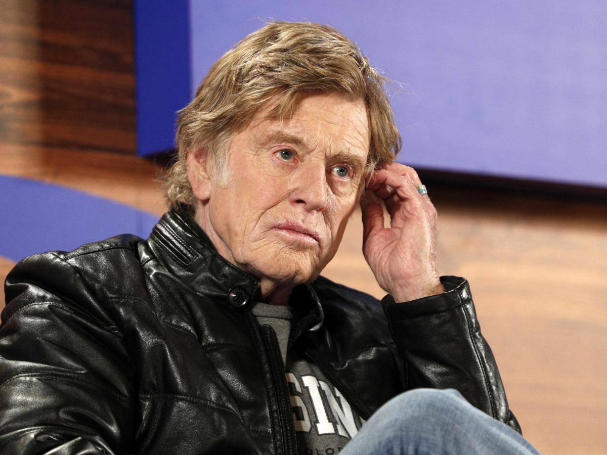 Robert Redford, i look indimenticabili: dal caban blu doppiopetto al maglione a collo alto