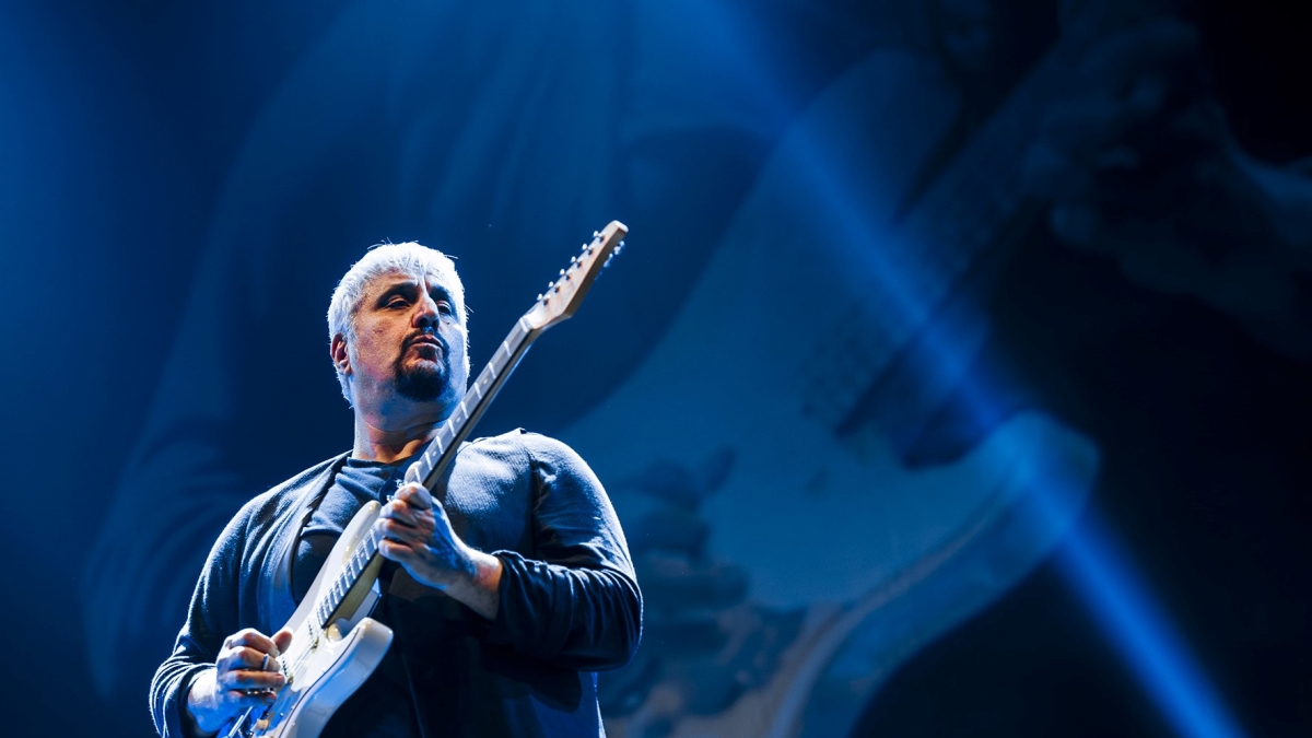 Pino Daniele: gli inizi con New Jet e Batracomiomachia, quando aprì il concerto di Bob Marley a San Siro, la scomparsa prematura, 8 segreti