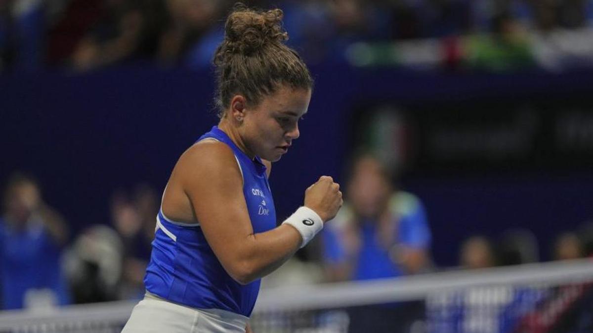 BJK Cup Finals: Paolini batte Svitolina e risponde Kostyuk. Sarà il doppio a decidere