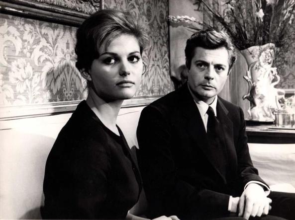 Claudia Cardinale, la sua vita in un'intervista: «Dissi no a Brando e Delon. Su me e Chirac voci false. A Patrick avrei dovuto dire prima che era mio figlio, non mio fratello»