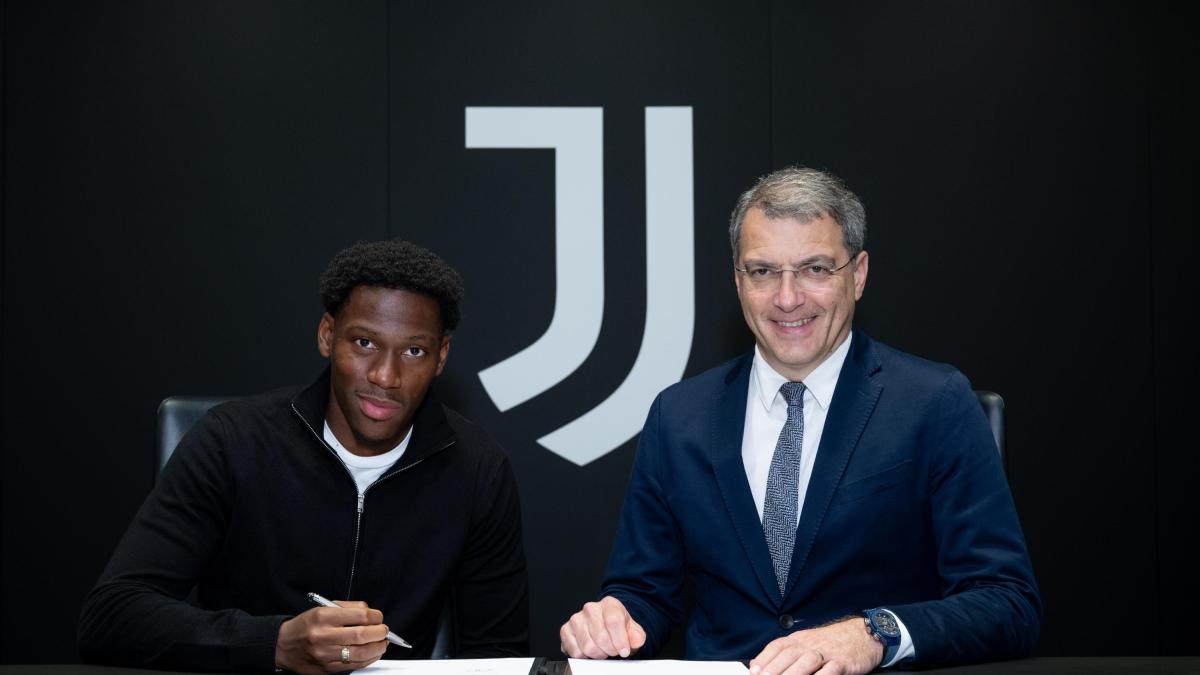 Comolli, la scalata continua: diventerà anche amministratore delegato della Juve