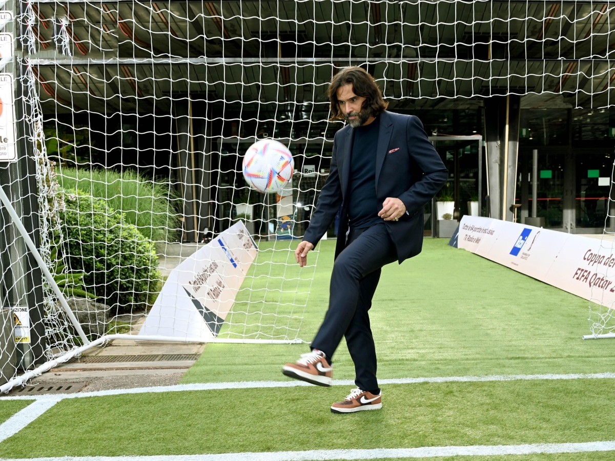 Lele Adani: «De Zerbi si taglierebbe lo stipendio per me. Io e Vieri riuniti come gli Oasis? Assolutamente no»