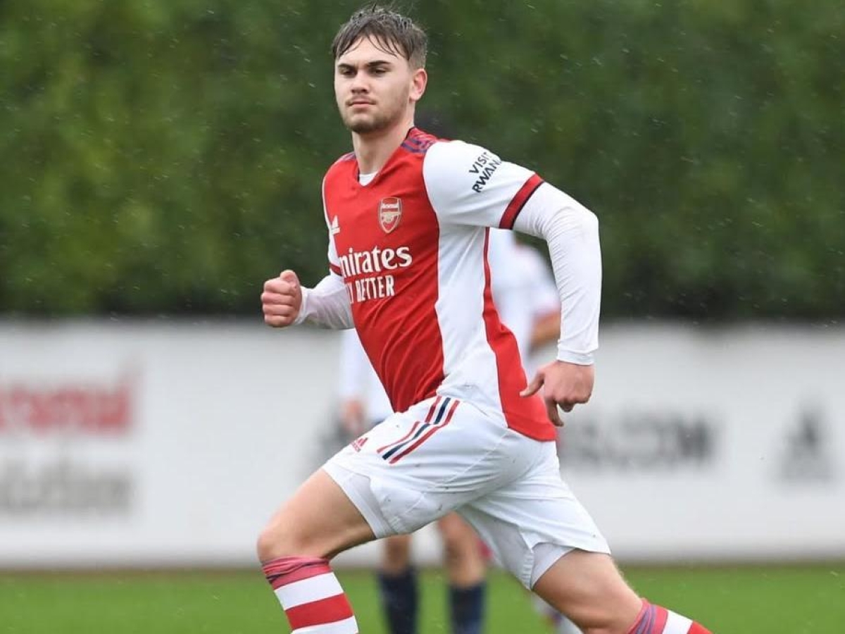 Billy Vigar, ex giocatore dell'Arsenal muore a 21 anni dopo aver sbattuto la testa durante una partita