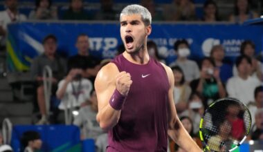 Alcaraz, dopo l'infortunio torna in campo e batte Bergs a Tokyo