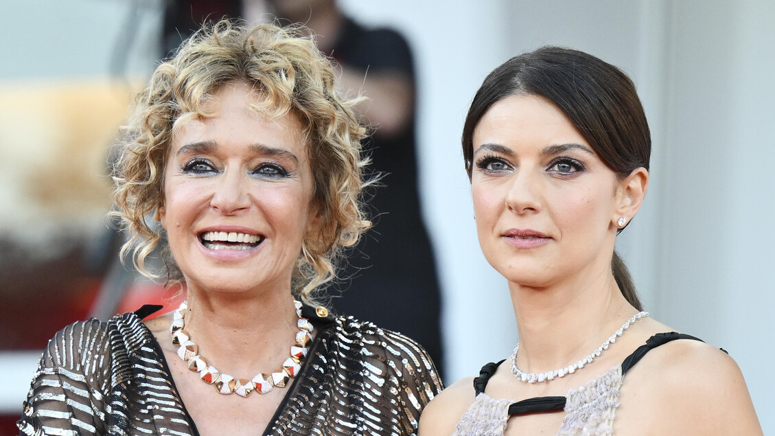 Venezia: I mostri alla Mostra, il giorno di Elisa - Notizie