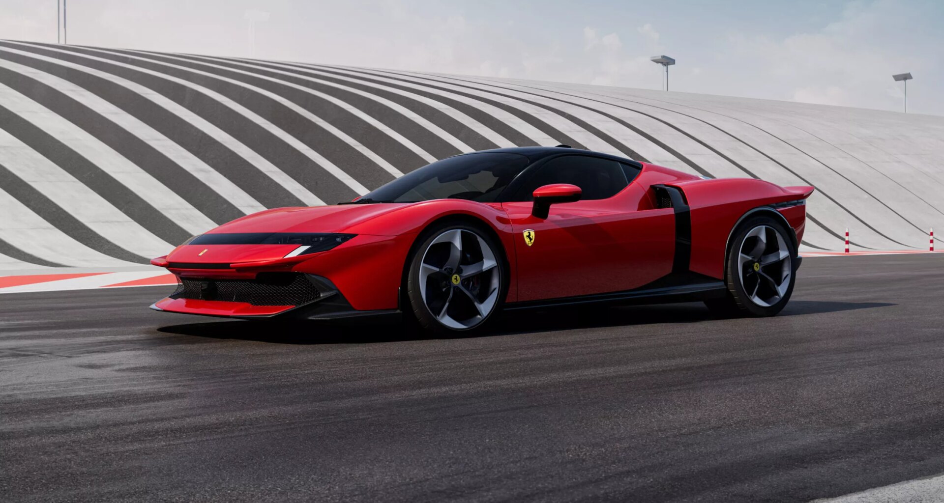 Ferrari 849 Testarossa: il mito si rinnova con 1050 CV e tecnologia da F1