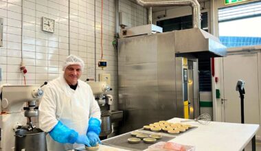 La più grande cucina svizzera: Ecco come viene preparato il cibo che si mangia in prima e business class sugli aerei