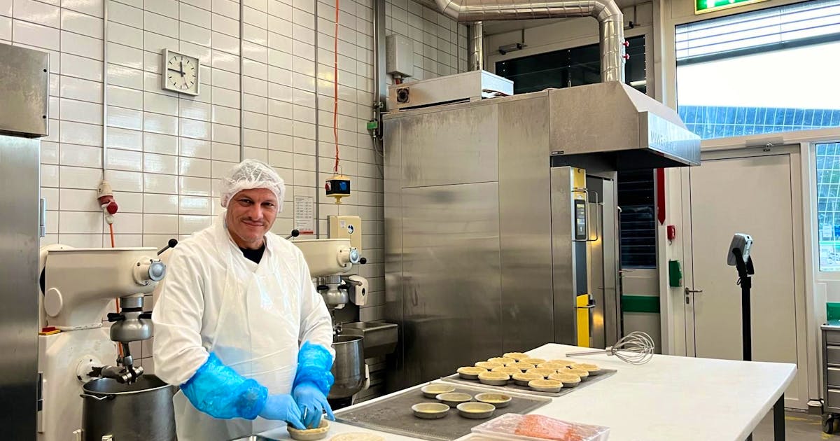 La più grande cucina svizzera: Ecco come viene preparato il cibo che si mangia in prima e business class sugli aerei
