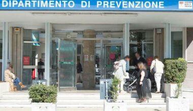 boom della pertosse, balzo della mani-bocca-piedi nei bambini