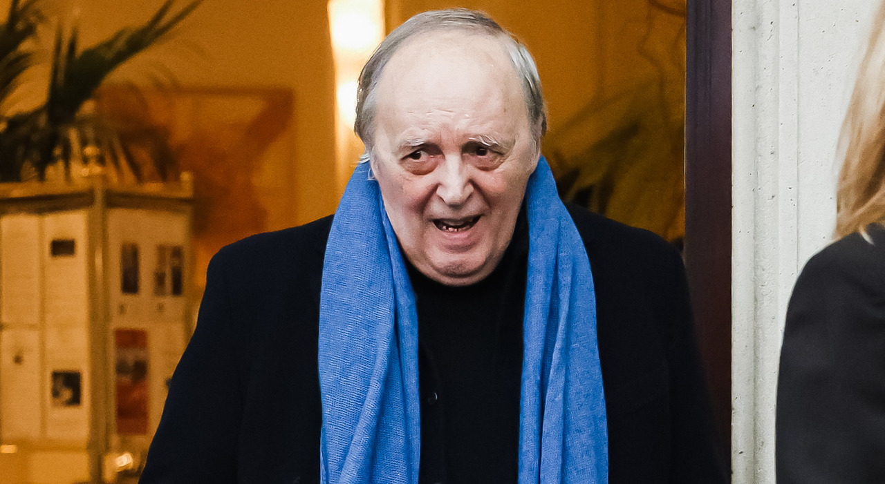 le dipendenze, l'arresto e il tentato suicidio. «Volevo lanciarmi dalla finestra». L'amore con Daria Nicolodi