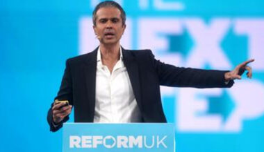 Il medico Malhotra collega il vaccino contro il Covid e i tumori di Carlo e Kate, Farage prende le distanze​