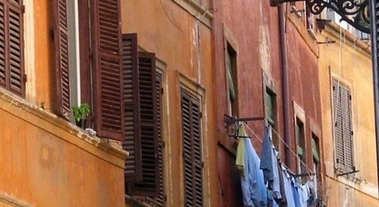 salvo grazie ai fili del bucato