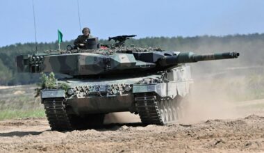 Polonia, il maxi esercito: i tank coreani, gli Abrams, i Leopard tedeschi. E i soldati raddoppieranno - Il Messaggero