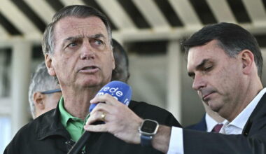 Bolsonaro condannato per colpo di Stato: 27 anni e 3 mesi all'ex presidente del Brasile. I figli: «Persecuzione, processo già scritto»