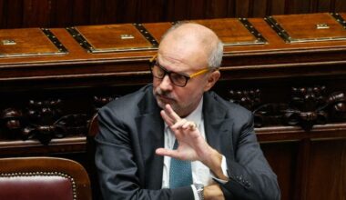 Il ministro della Salute Orazio Schillaci. Per la sanità stanziati 900 milioni nel 2025